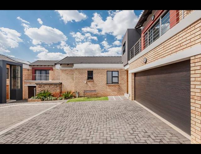 4 BEDROOM HOUSE FOR SALE IN MEYERSDAL